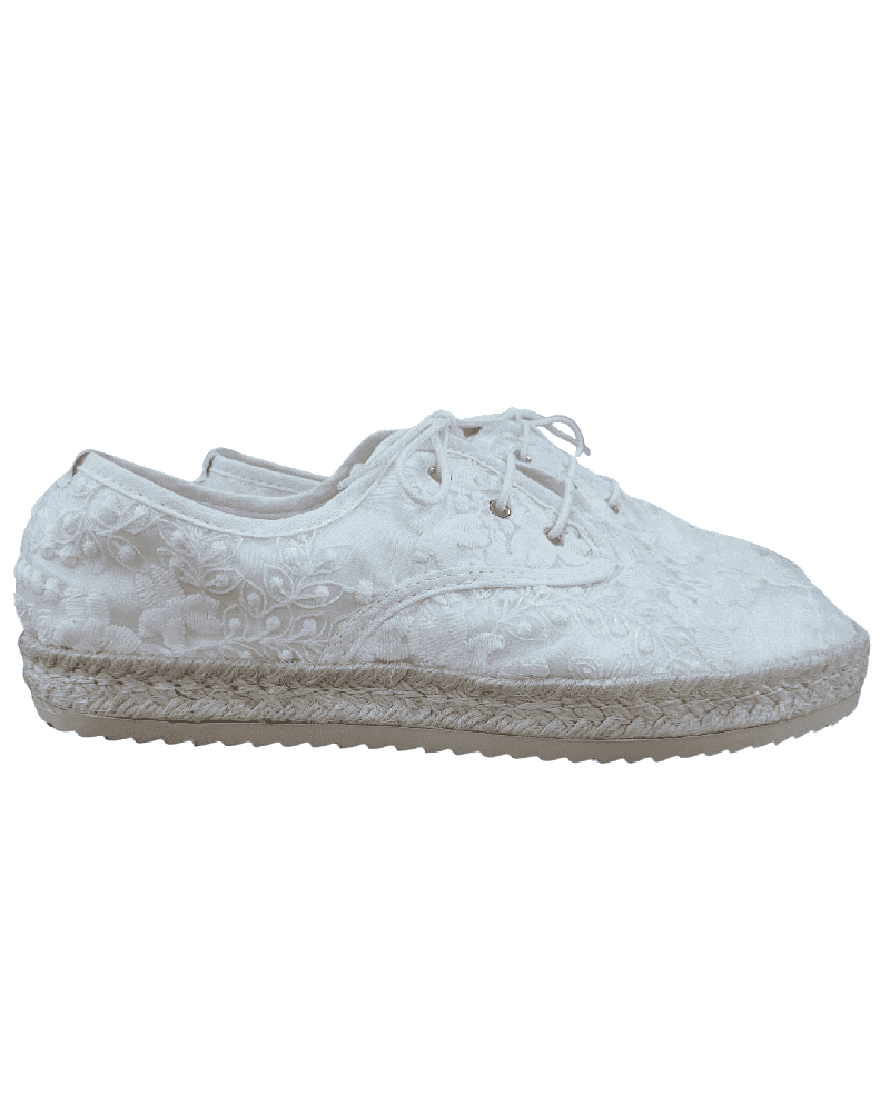 Sneaker espadrille de mariage en dentelle blanche personnalisable, artisanat catalan.