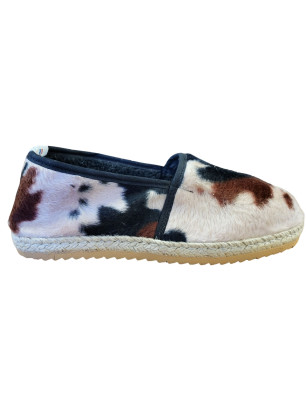 Espantoufle chausson fourré motif vache fabriqué a Saint Laurent de Cerdans